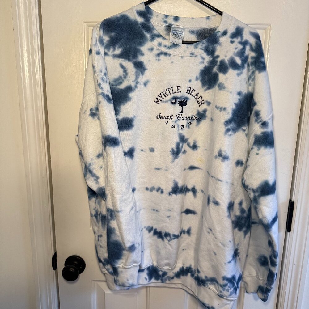Vintage Blue and White Tie-Dye Sweatshirt